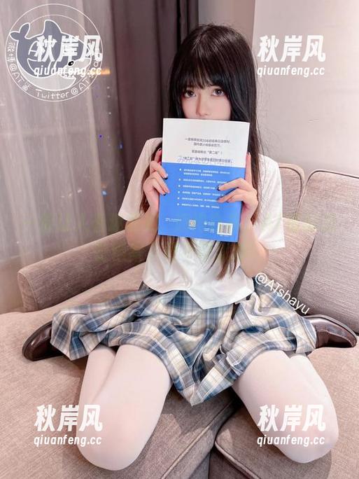 一份让人着迷的妃咲旗袍合集，AT鲨的蔚蓝档案下载不带犹豫！