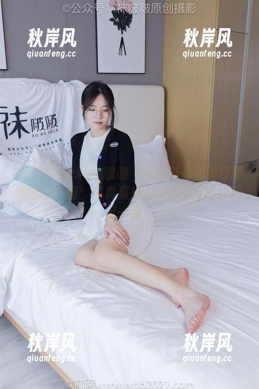 BoBoSocks袜啵啵-芝士 BoBoSocks袜啵啵 - 芝士带你看银行制服的另一面:写真集里的资源照样让人眼前一亮。