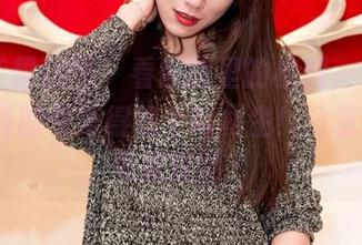 GIRLT果团网 - 看原图里的校服，爱丽莎LISA真的是美得像个高材生！分享这个考卷能过吗？