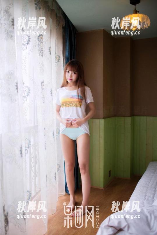 GIRLT果团网 - 黄歆苑的高清夏天，照片中仿佛能听到冰淇淋融化的声音