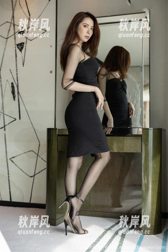 IMiss爱蜜社-小九月 IMiss爱蜜社 - 小九月的粉色美图,下载后你的手机也要穿上粉色外衣!