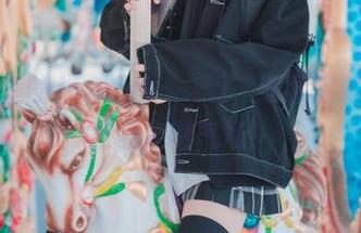 泳池里的Jenny(정제니)，原图下有她的独家定制气场！