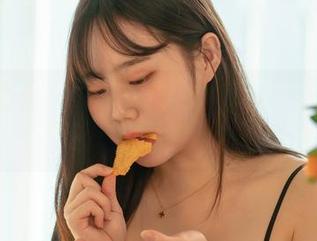 别犹豫，快来MyuA(뮤아)的网盘，看看女仆合集里的小风景！