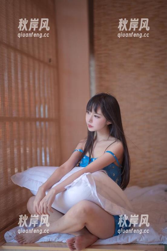 Shika小鹿鹿：旗袍就像人生，总要试试万花的路子，反正都是写的照片