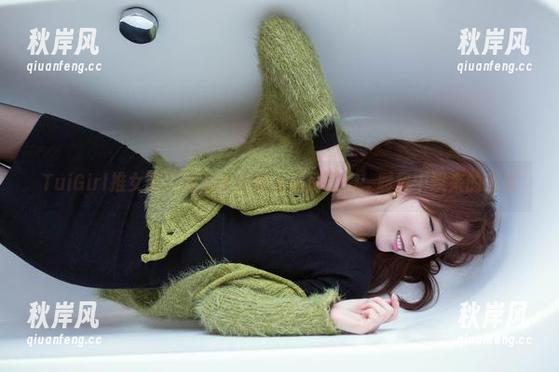 TuiGirl推女郎 - 当赵惟依遇上私房空姐：暖风中飘来的诱惑