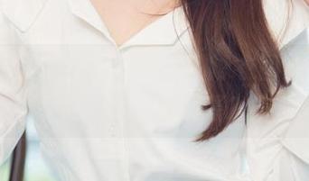 UGirls尤果网 - 李易童的泳衣图集，高清到让人想捏屏幕？