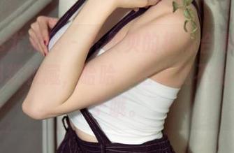 UGirls尤果网 - 齐贝贝的棉袜合集,随便一张都想收藏,哈哈,话说我不光收藏袜子哦。