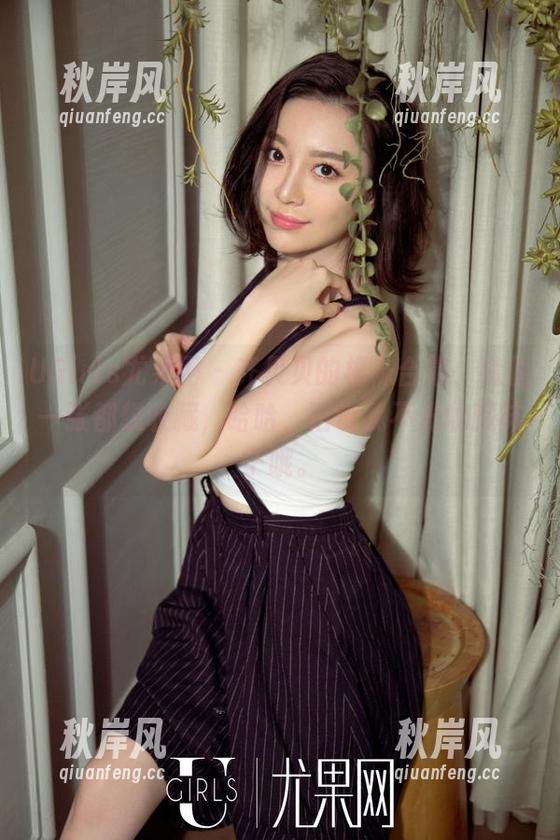 UGirls尤果网 - 齐贝贝的棉袜合集，随便一张都想收藏，哈哈，话说我不光收藏袜子哦。