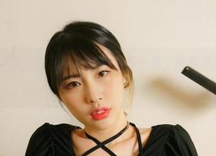 Uhye(이유혜)夏天的日子，随手美图一堆，营养满分的壁纸推荐你！