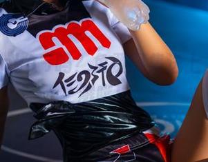 想看Umeko J吗？免费图集送上，火焰四溅哦！