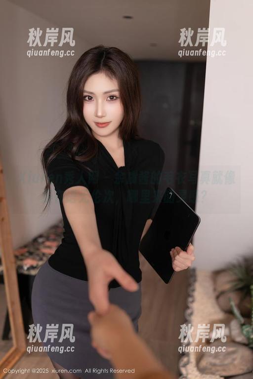 Xiuren秀人网 - 余虞酱的毛衣写真就像是在语无伦次，哪里来的灵感？