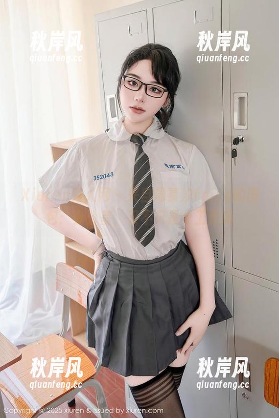Xiuren秀人网 - 来自周慕汐fairy的图包：办公室，又不只是个工作场