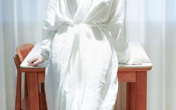 Xiuren秀人网 - 夏馨瑶的纯白系列，舒服得不行。不过资源也真得考虑下背景啊！
