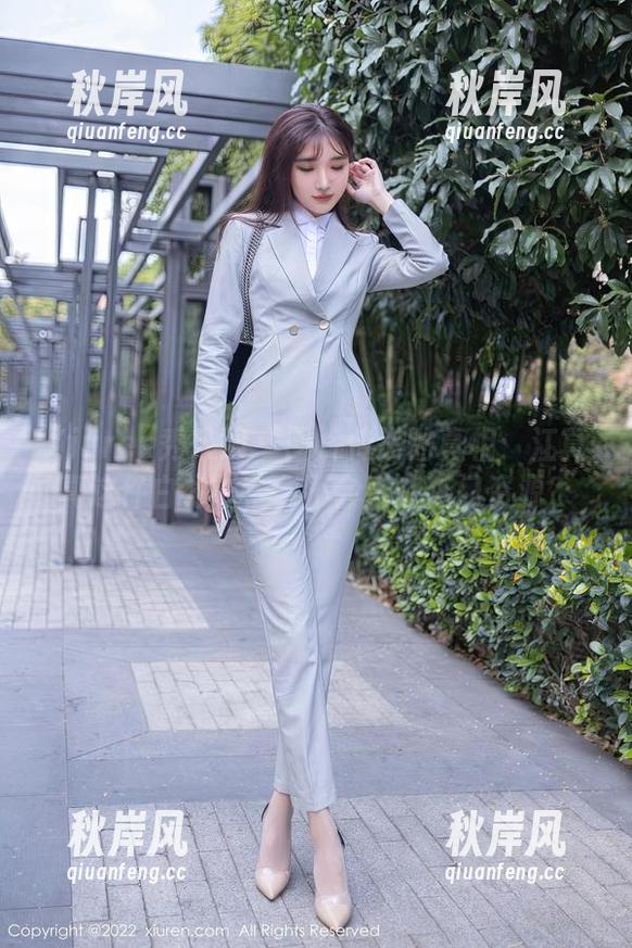 Xiuren秀人网 - 图片传递的真相：江真真这件白衬衫，会不会变成热门资源？