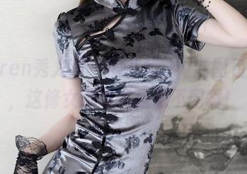 Xiuren秀人网 - 雨儿baby新图包来了,这修女造型真是想不到啊!