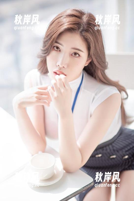 对了，Yebin(전예빈)走过洛杉矶！传送门在这里，套图资源一大堆，看得我眼睛发直！