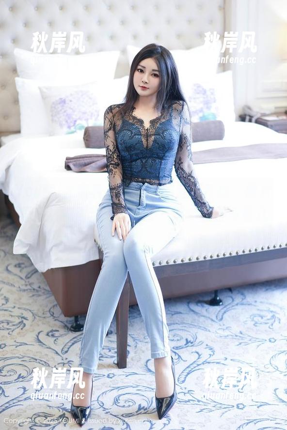 YouMi尤蜜荟 - 周大萌的定制灰丝，图片里竟然流露出一丝俏皮？这个我得多看几遍。
