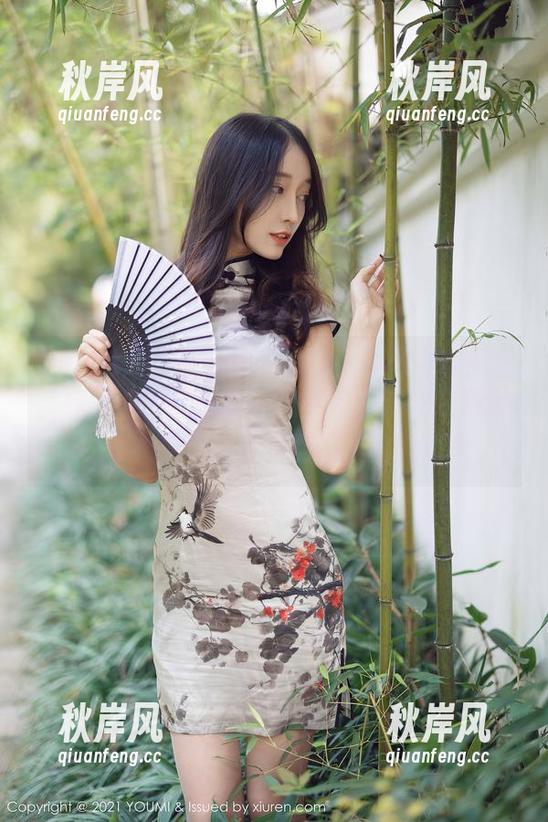 YouMi尤蜜荟 - 妲己_Toxic黑白作品集，像是时间静止了一般，目光游移在那层薄雾中，总觉得能看到不一样的风景。