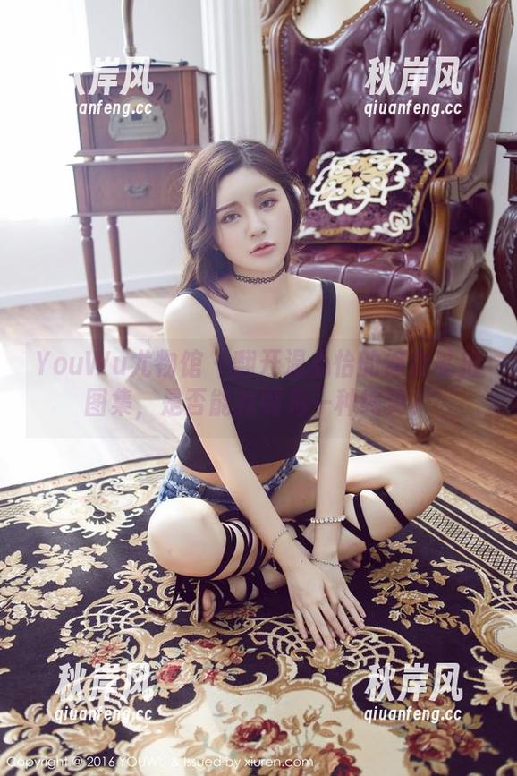 YouWu尤物馆 - 翻开温心怡的修女私拍图集，是否能找到另一种纯真？
