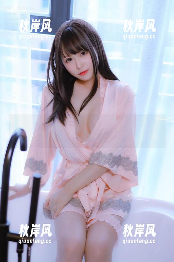 找了半天没找到，nyako喵子大魔王的体操服合集在网盘里等着你！
