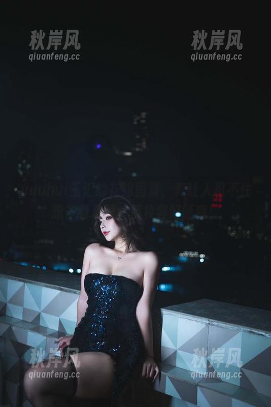 yuuhui玉汇的花嫁图集，真让人忍不住想多看几眼，那妆容好哑哦！