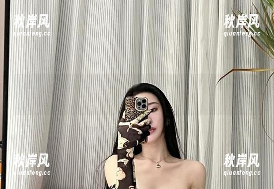 微密圈 - 不爱笑的赛琳的原图和作品无缝衔接，脑子被视觉刺激转晕了。