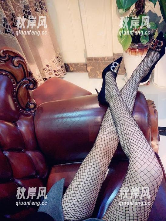 微密圈 - 油亮到出乎意料，丝月神的原图摆在这儿，你千万别眨眼！