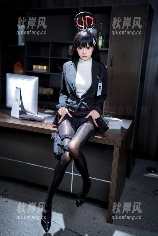 万万没想到，九柒喵的黑色美图登场，图包里的猫咪们似乎在打盹！