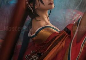 万圣节，伊喵_Master的原图，没解释的画面直接拉你入“圈”。