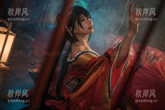伊喵_Master 万圣节,伊喵_Master的原图,没解释的画面直接拉你入“圈”。