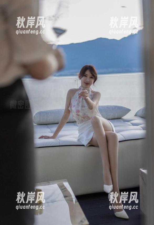 微密圈 - 周妍希小白领买菜回家，图库里的日常，随便下载成段子！