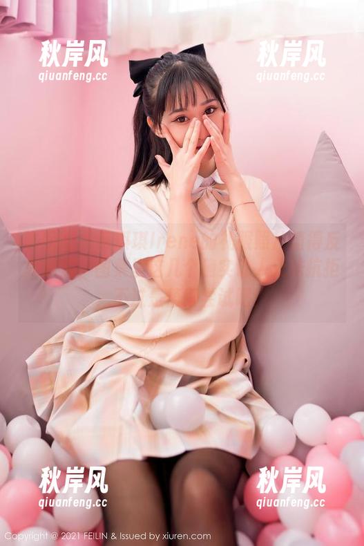 嗲囡囡 - 萌琪琪Irene的礼服照片值得反复琢磨，图集里这几个确实让人无法抗拒，不过是值得尝试吧！