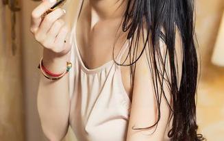 头条女神 - 杨曼妮的白丝图集,怎样才能让腿‘白’一辈子?