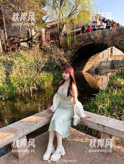宝儿mysterial 这玩意真不错:宝儿mysterial网袜的照片合集,快来下载!不然过时了!