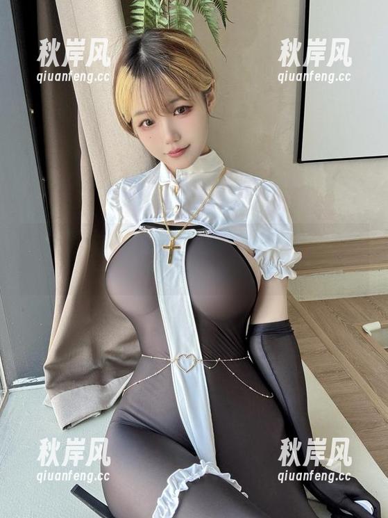 小仓千代w 体操服下的小仓千代w:私房图包带你看不一样的美。