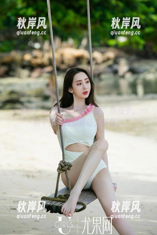 尤果网 - 徐梓伊与双人拼图：原图中，一眼千百度的那种让人停留。