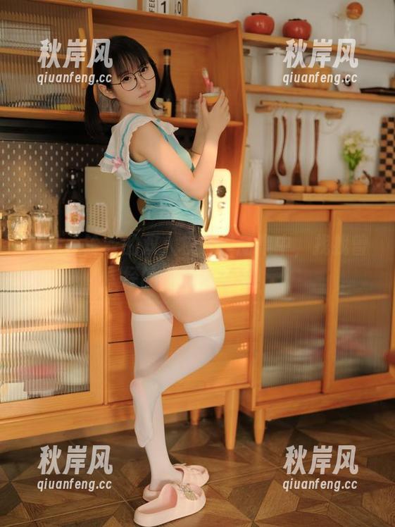 从幼水铃衣的双人校服作品集中，找找曾经的青涩记忆吧！