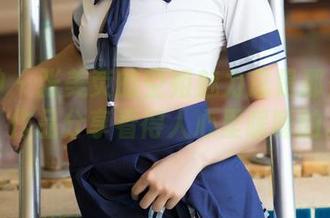 推女神 - 张美荧的空姐魅力总是那么特别，作品分享看得人心里暖暖的。
