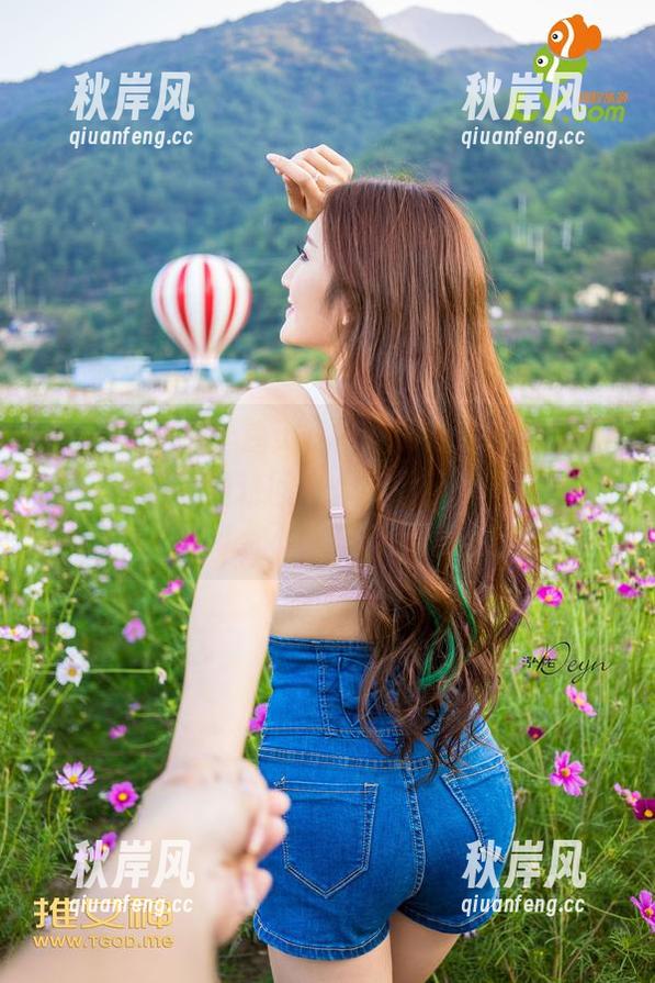 推女神 - 绮里嘉ula和她那件毛衣，这是个没有尽头的轮回……原图、套图你都能找到点不一样的味道。