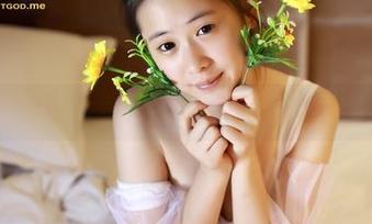 推女神 - 雪Baby的写真,温柔得不行,真想把她收藏起来。