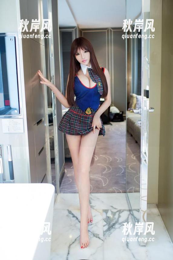 推女郎 - 为何何夕的粉色写真而疯狂，看壁纸就够了？