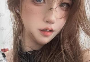 看，是你的阿薰呀的原图，女神的样子也太接地气了吧？
