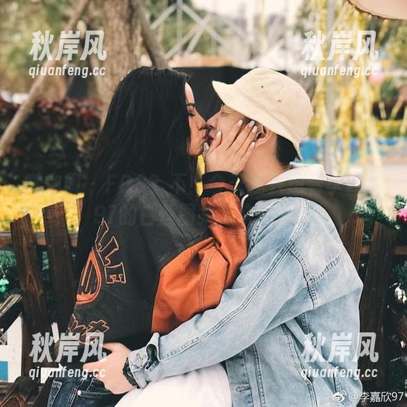 李嘉欣97 微密圈 - FPS?不!今天我只想看李嘉欣97的白丝图集,快下载!