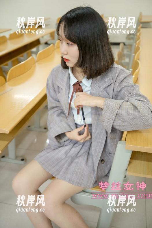 梦丝女神 - 婚纱给乔儿打了分，免费照片拿来就用，好心给你推荐一下。