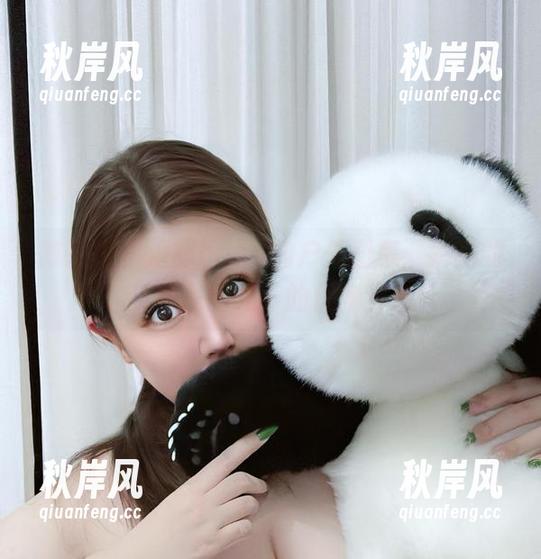 微密圈 - 海豚baby的户外图集：她晒的其实是阳光下的优雅步态
