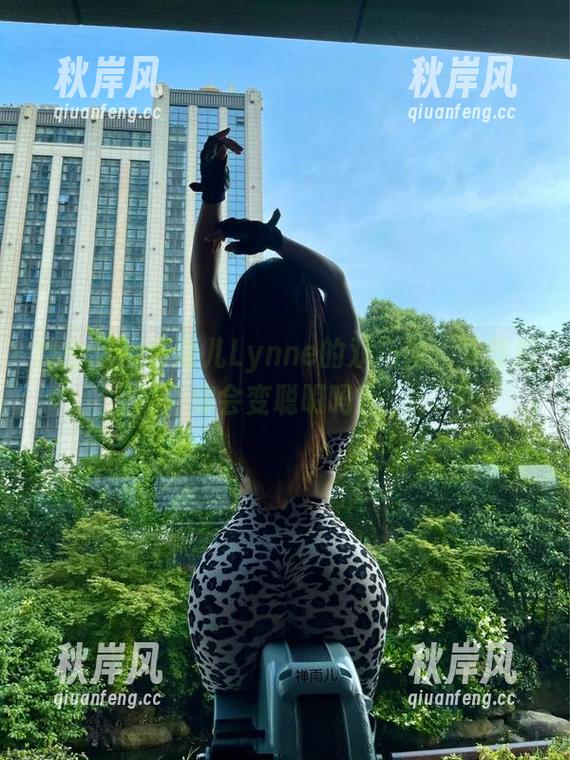 微密圈 - 禅雨儿Lynne的双马尾，下载后你会变聪明吗？