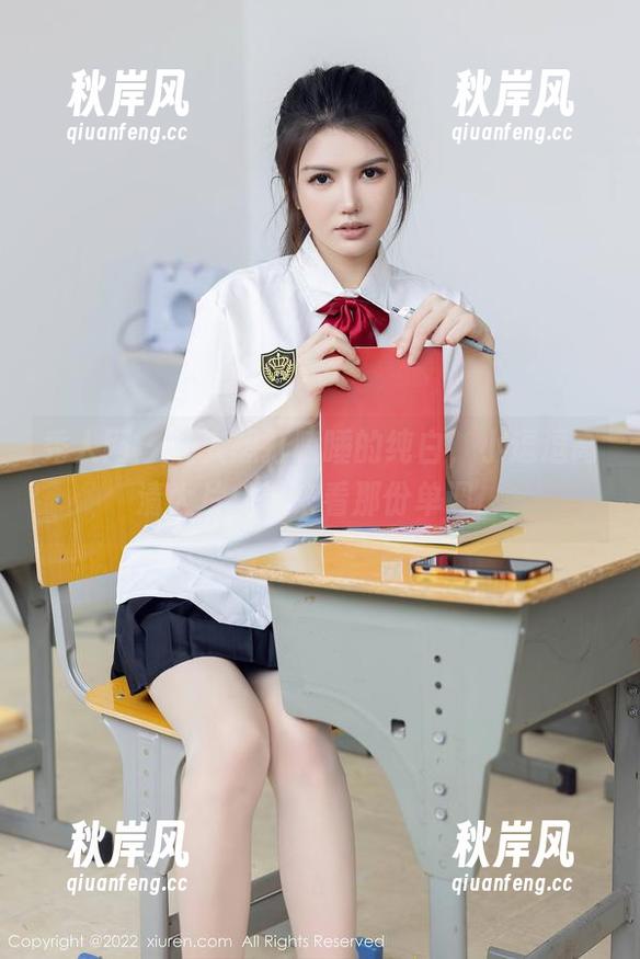 秀人网-小逗逗 秀人网 - 让人想打瞌睡的纯白,小逗逗高清大片,过来看那份单调。