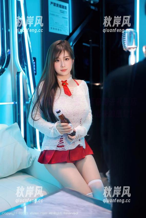 秀人网-恩一 秀人网 - 免费写真,恩一带你跑去礼服店,只求一张图片不被路人认出来的感觉!