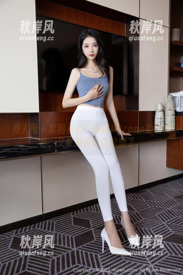 秀人网 - 套图小心！萌琪琪Irene的白衬衫，又要把评论区掀翻了。