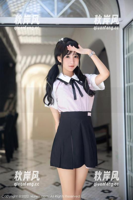 秀人网-顾乔楠 秀人网 - 顾乔楠黑白探险:套图拿到手,附赠美图满满!